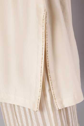 Shop_Doux Amour_Ivory Chanderi, Tissue V-neck, Yes Bloom Embroidered Kurta And Pant Set 
