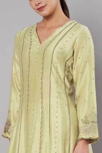 Buy_Doux Amour_Yellow Chanderi V-neck Spring Halo Embroidered Anarkali Set _Online_at_Aza_Fashions
