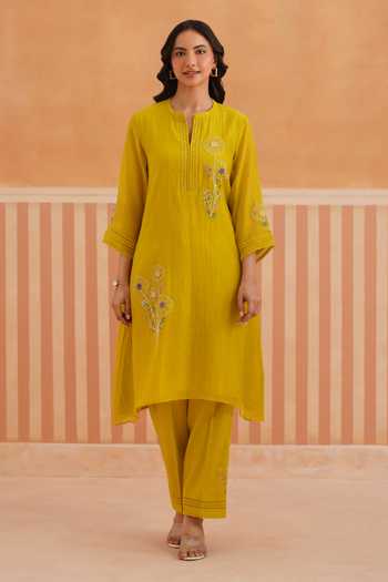 OMI_Green Chanderi, Cotton Satin Embroidery Split V-neck Mul Kurta And Pant Set _Online_at_Aza_Fashions