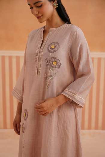 OMI_Pink Chanderi, Cotton Satin Embroidery Mandarin Collar, Mul Kurta And Pant Set _at_Aza_Fashions