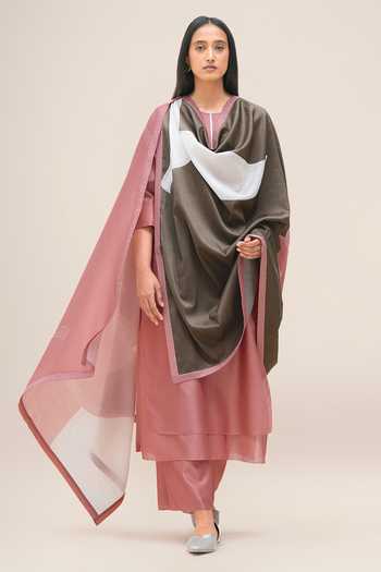 Ampm_Pink Round Neck Koyal Kurta Set _at_Aza_Fashions
