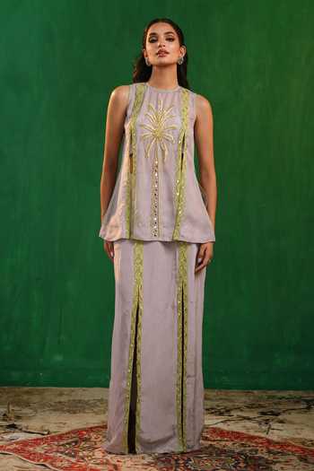 Buy_Ahi Clothing_Green Organza, Crepe Round Neck, Yes Tropical Embroidered Kurta And Skirt Set _at_Aza_Fashions
