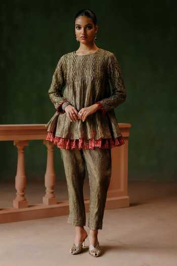 Buy_Alam By Tulsi Patel_Gold Tissue Embroidery, Smocking Round Neck Saqi Smocked Top And Pant Set _at_Aza_Fashions