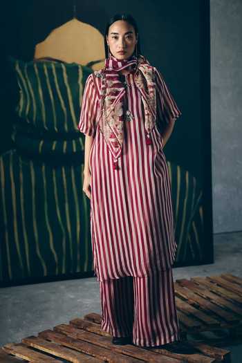 Buy_EASE_White Organza Embroidery Puka Stripe Print Kurta And Pant Set _at_Aza_Fashions