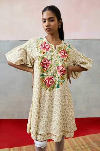 Buy_Pooja Rajgarhia Gupta_Beige Georgette Split V-neck Sicily Embroidered Double Dress _Online_at_Aza_Fashions