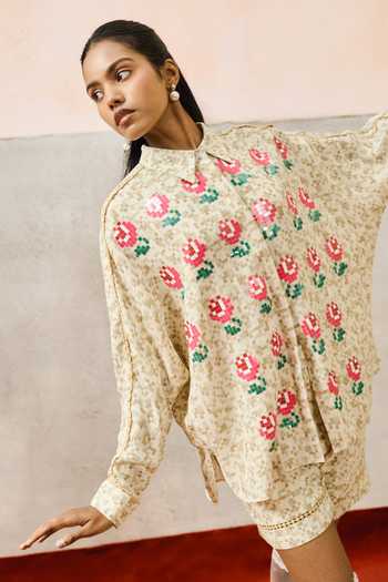 Pooja Rajgarhia Gupta_Beige Georgette Collared Elba Floral Pattern Top _Online_at_Aza_Fashions