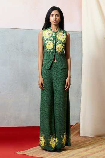 Pooja Rajgarhia Gupta_Green Georgette Mandarin Collar Corsica Floral Pattern Waistcoat And Pant Set _Online_at_Aza_Fashions