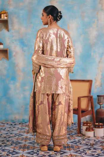 Shop_Ajiesh Oberoi_Gold Georgette, Jacquard, Lurex V-neck Surkh Glow Mettalic Pattern Kurta Set _at_Aza_Fashions