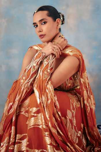 Buy_Ajiesh Oberoi_Gold Georgette, Surkh Sitara Metallic Leaf Pattern Anarkali And Dupatta Set _Online_at_Aza_Fashions