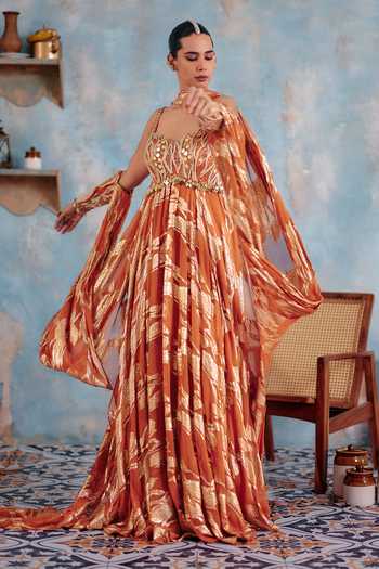 Ajiesh Oberoi_Gold Georgette, Surkh Sitara Metallic Leaf Pattern Anarkali And Dupatta Set _at_Aza_Fashions