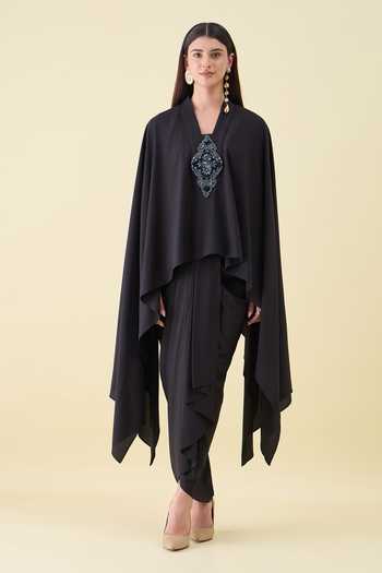 Buy_Aakaar_Black Crepe V-neck Crystal Applique Moss Kaftan And Skirt Set _at_Aza_Fashions