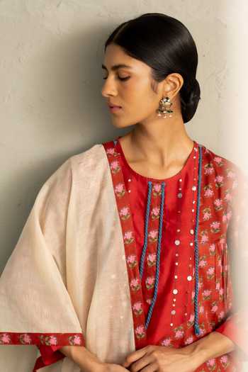 Buy_Charkhee_Red Cotton, Chanderi Round Neck, Yes Phool Print Short Kurta Salwar Set 
