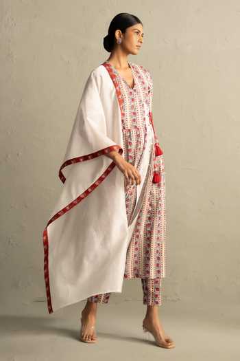 Charkhee_Red Cotton, Chanderi V-neck Cream Phool Print Angarkha Kurta Set _at_Aza_Fashions