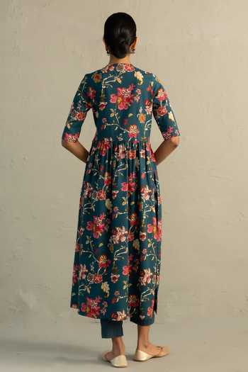 Shop_Charkhee_Teal Cotton, Chanderi V-neck, Yes Phool Print Angarkha Kurta Set _at_Aza_Fashions
