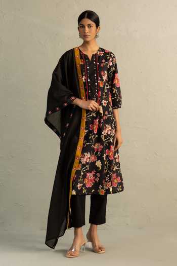 Buy_Charkhee_Black Cotton, Chanderi Split V-neck, Yes Phool Print Kurta Set _at_Aza_Fashions