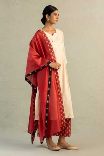 Charkhee_Beige Chanderi, Cotton Split V-neck Phool Dori Embroidered Pleated Kurta Set _Online_at_Aza_Fashions