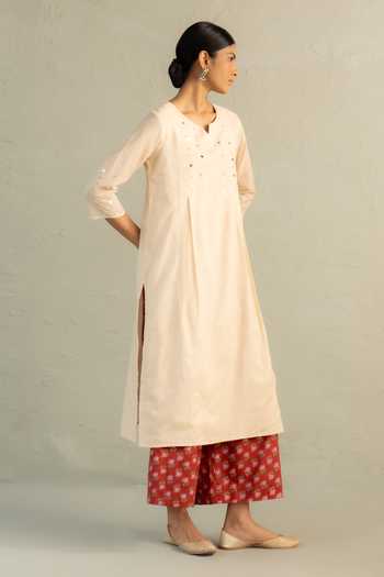 Buy_Charkhee_Beige Chanderi, Cotton Split V-neck Phool Dori Embroidered Pleated Kurta Set 