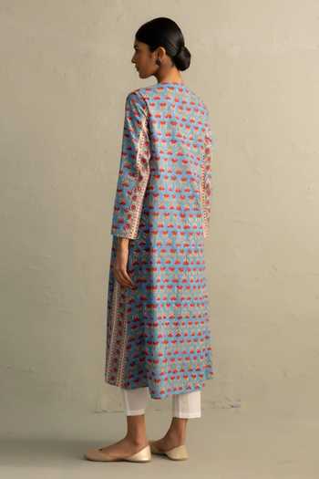 Shop_Charkhee_Blue Cotton Round Neck, Yes Hand Block Print Kurta And Pant Set _at_Aza_Fashions