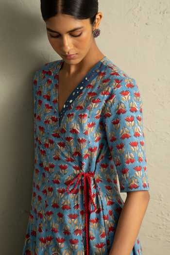 Buy_Charkhee_Blue Cotton V-neck Hand Block Print Dress _Online_at_Aza_Fashions