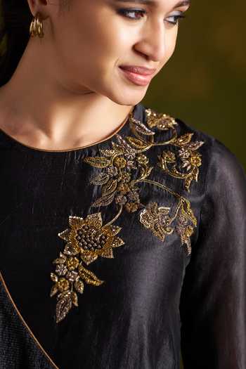 Almaari By Pooja Patel_Black Silk, Tussar Round Neck Romika Handmade Angarkha And Palazzo Set _at_Aza_Fashions