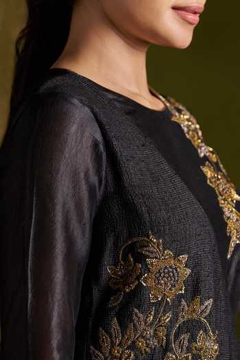 Almaari By Pooja Patel_Black Silk, Tussar Round Neck Romika Handmade Angarkha And Palazzo Set _Online