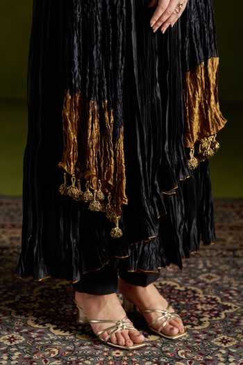 Almaari By Pooja Patel_Black Silk Keyhole Neck Rochira Pure Anarkali Set _Online