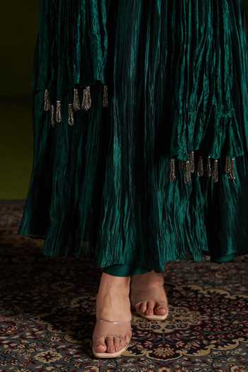 Buy_Almaari By Pooja Patel_Emerald Green Silk Round Neck Rohika Embroidered Anarkali Set _Online_at_Aza_Fashions