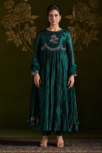 Buy_Almaari By Pooja Patel_Emerald Green Silk Round Neck Rohika Embroidered Anarkali Set _at_Aza_Fashions