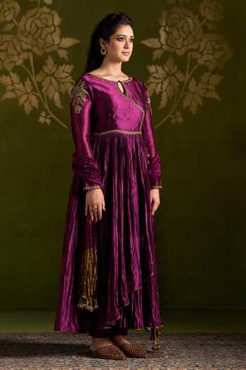 Buy_Almaari By Pooja Patel_Wine Silk Keyhole Neck Rochira Zardozi Embroidered Anarkali Set 