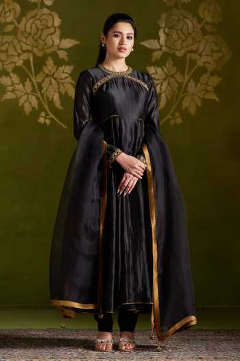 Buy_Almaari By Pooja Patel_Black Silk, Organza Roshini Anarkali Set _at_Aza_Fashions