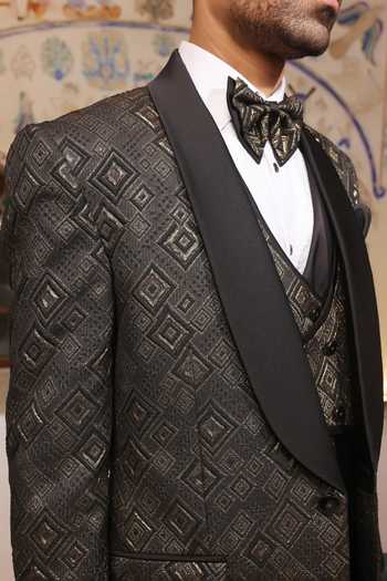 Buy_ZOOP MEN_Black Jacquard, Rayon Embossed Tuxedo Set _Online_at_Aza_Fashions