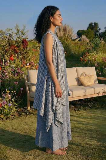 Buy_House Of Fett_Blue Cotton Shawl Neck Striped Blend Cape And Jumpsuit Set 