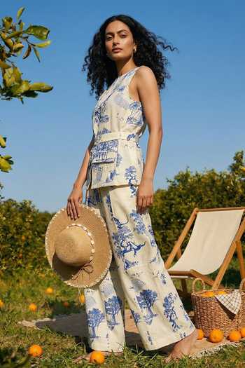 Shop_House Of Fett_Blue Linen Square , Shawl Jungle Print Jacket Pant Set _Online_at_Aza_Fashions
