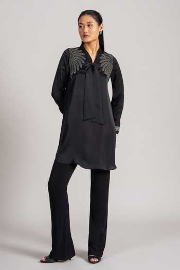 Buy_Namrata Joshipura_Black Satin V-neck Placed Floral Pattern Tunic _Online_at_Aza_Fashions