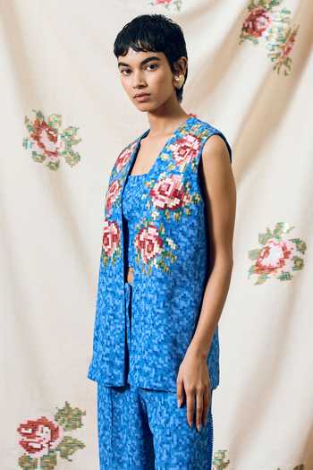 Pooja Rajgarhia Gupta_Blue Georgette Square Neck Milos Floral Pattern Jacket Pant Set _at_Aza_Fashions
