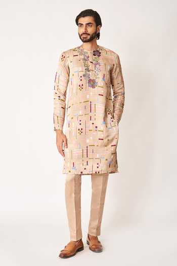Buy_Aisha Rao_Peach Satin, Linen, Viscose Soline Printed Kurta And Pant Set _at_Aza_Fashions