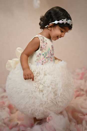 Shop_arani label_Off White Net Enchanted Palace Zero Dress _at_Aza_Fashions