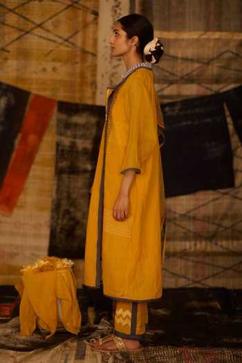 BANANA labs_Yellow Cotton, Denim, Kota Doria Round Neck, Chevron Hand Block Print Kurta Set _Online_at_Aza_Fashions