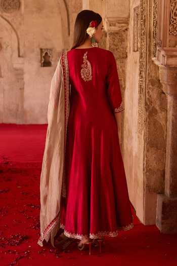 Shop_Charu And Vasundhara_Red Silk, Taffeta V-neck Tivisha Paisley Embroidered Anarkali Set _at_Aza_Fashions