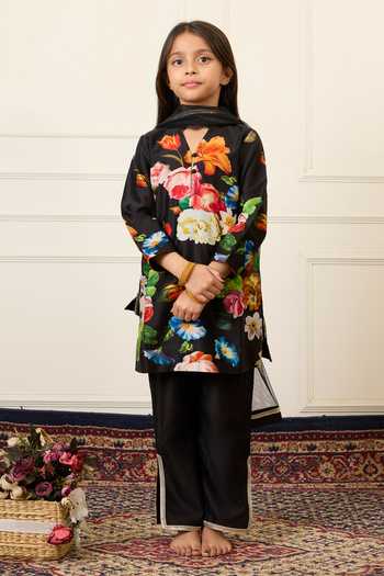 Shop_Mamma Plz_Black Chanderi Floral Print Kurta Set _Online_at_Aza_Fashions