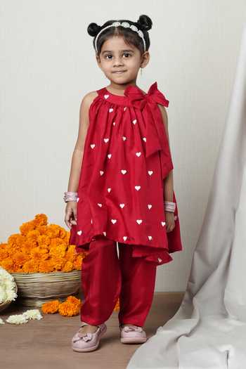 Buy_Poochkie_Red Viscose, Muslin Little Hearts Print Kurta And Pant Set _at_Aza_Fashions