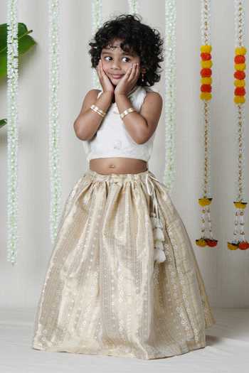 Buy_Poochkie_Off White Silk, Brocade, Jacquard Chandrika Halter Neck Blouse And Lehenga Set _at_Aza_Fashions