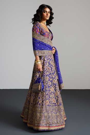 RI.Ritu Kumar_Purple Organza, V-neck Alaknanda Printed And Embroidered Lehenga Set _Online