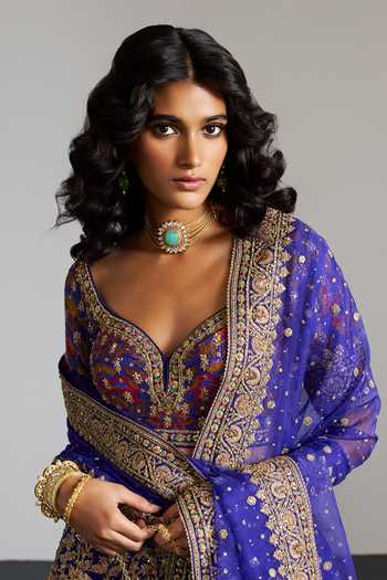 Buy_RI.Ritu Kumar_Purple Organza, V-neck Alaknanda Printed And Embroidered Lehenga Set _Online
