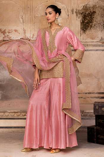 Charu Makkar_Pink Silk, Dupion, Organza V-neck, Yes Hania Embroidered Kurta Sharara Set _Online_at_Aza_Fashions