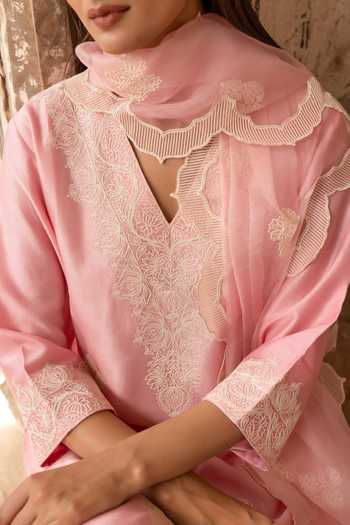 Buy_Charu Makkar_Pink Silk, Organza Round Neck Yumna Pure Habutai Embroidered Kurta Set 