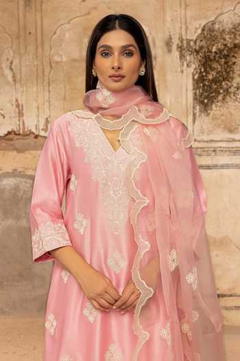 Charu Makkar_Pink Silk, Chanderi, Organza Keyhole Neck Rama Embroidered Kurta Set _at_Aza_Fashions