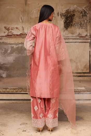 Shop_Charu Makkar_Pink Silk, Chanderi, Organza V-neck Amna Embroidered Kurta Set _at_Aza_Fashions