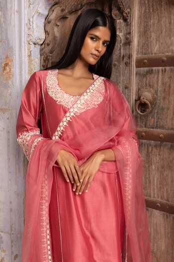Buy_Charu Makkar_Pink Silk, Chanderi, Organza Scoop Neck, Yes Meher Kurta Set _Online_at_Aza_Fashions