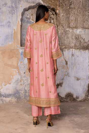 Shop_Charu Makkar_Pink Silk V-neck, Yes Hira Embroidered Kurta And Pant Set _at_Aza_Fashions